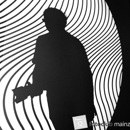 2024 Ausflug nach Wetzlar - Doris Holland: &quot;Schattenspiel 1&quot;