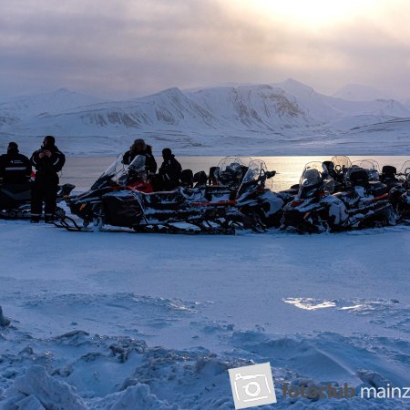 Motorradtreffen à la Spitzbergen